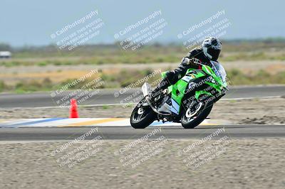 media/Apr-18-2025-TrackDaz (Fri) [[45f5874c44]]/B Group/Session 2 (Turn 7)/